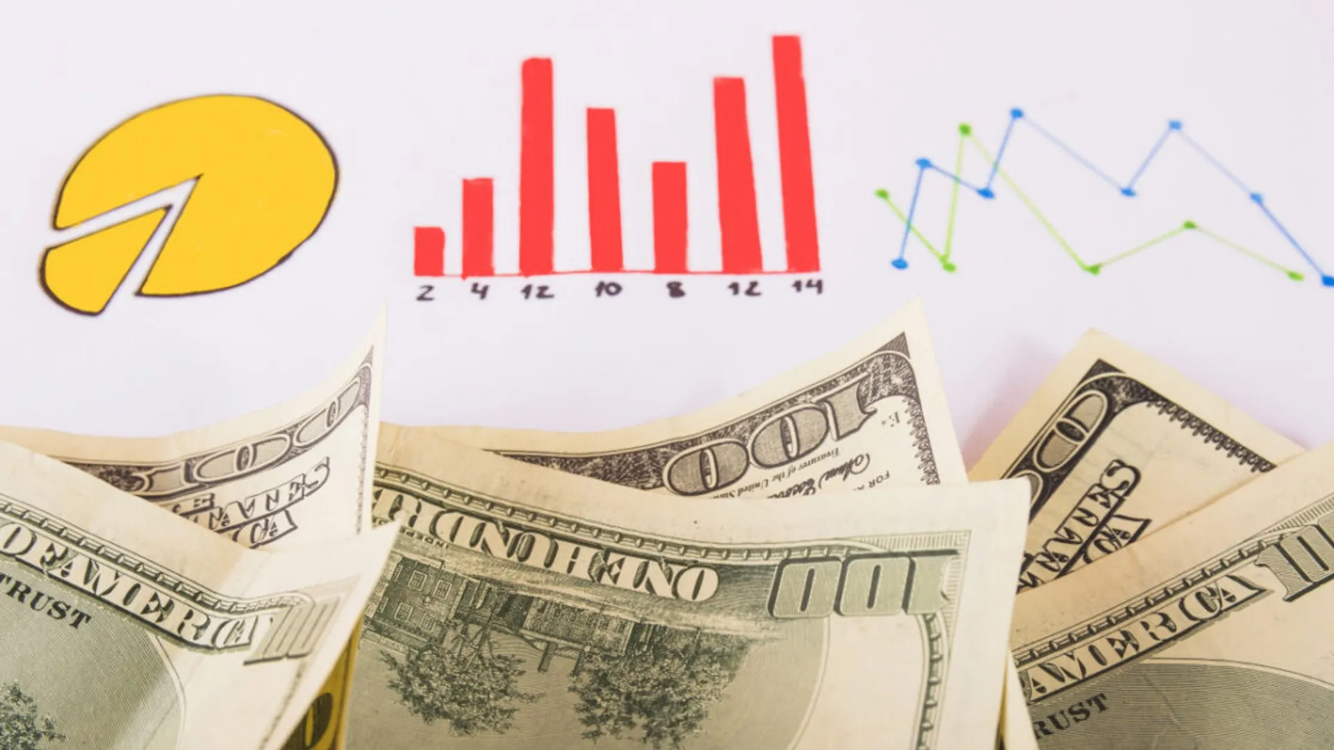 Tổng quan ngành giải trí trực tuyến và phân tích dữ liệu